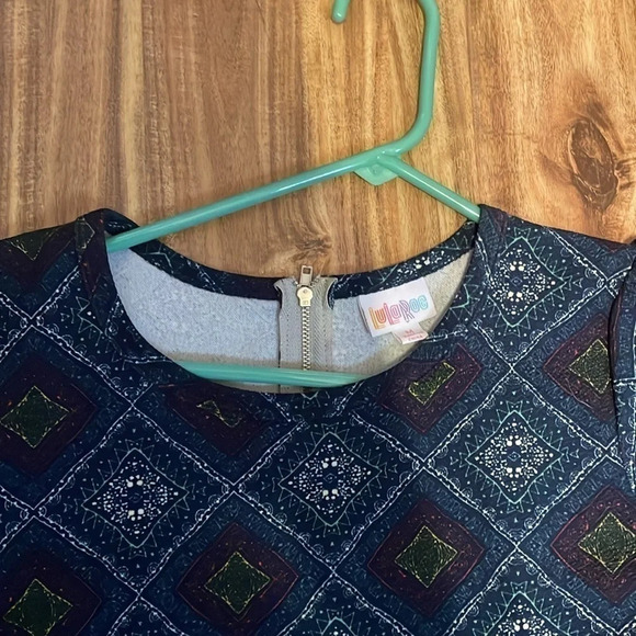 Lularoe women’s dress Medium 10 12 Amelia fit flare stretch pattern pockets blue - Picture 4 of 9